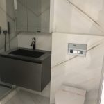 bagno in marmo bianco lasa spinella marmi group